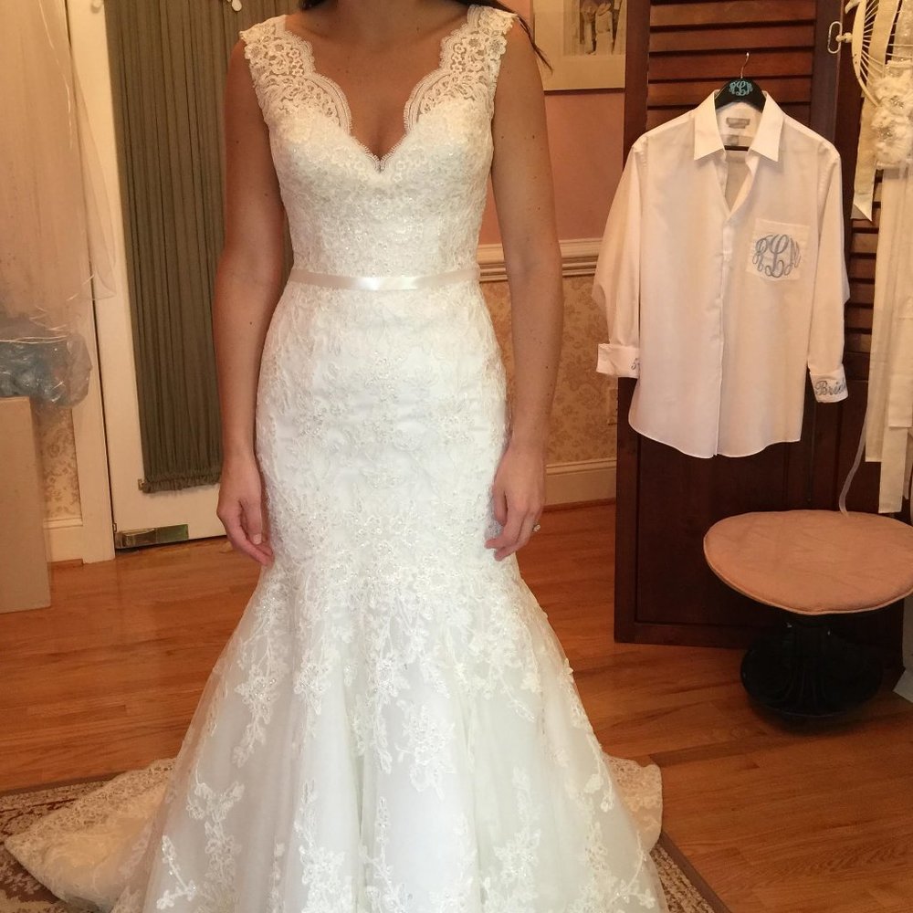 Mori Lee 2605 Lace Wedding Dress - Picture 3 of 10